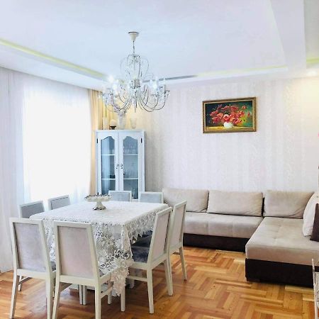 Apartment Near The Sea Батумі Екстер'єр фото