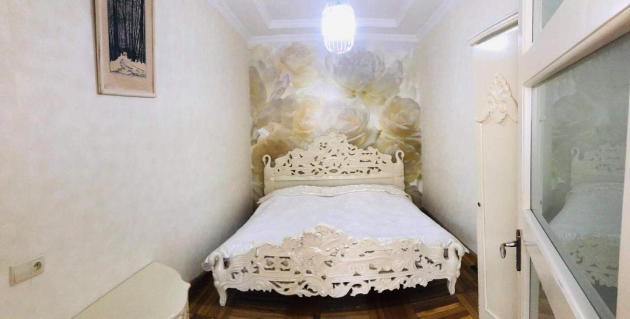 Apartment Near The Sea Батумі Екстер'єр фото