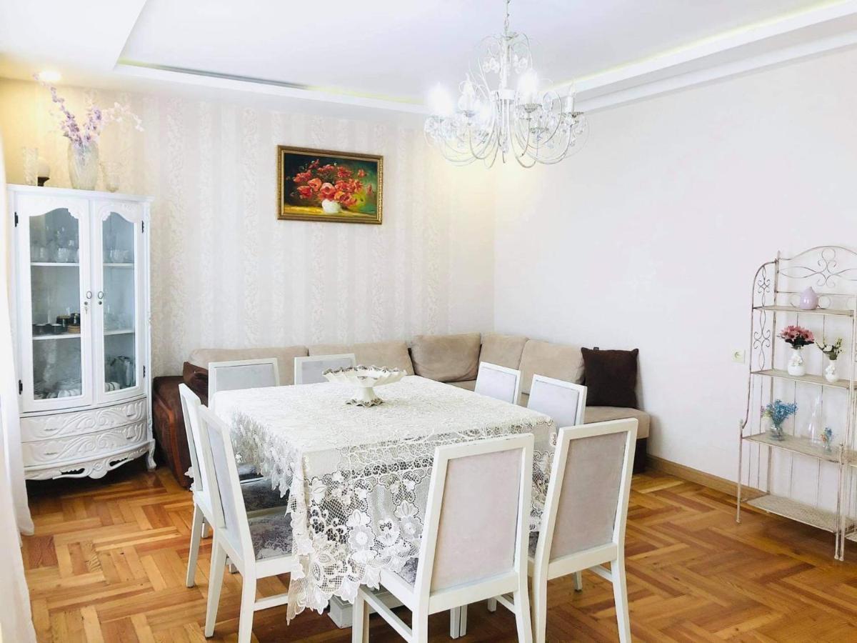 Apartment Near The Sea Батумі Екстер'єр фото