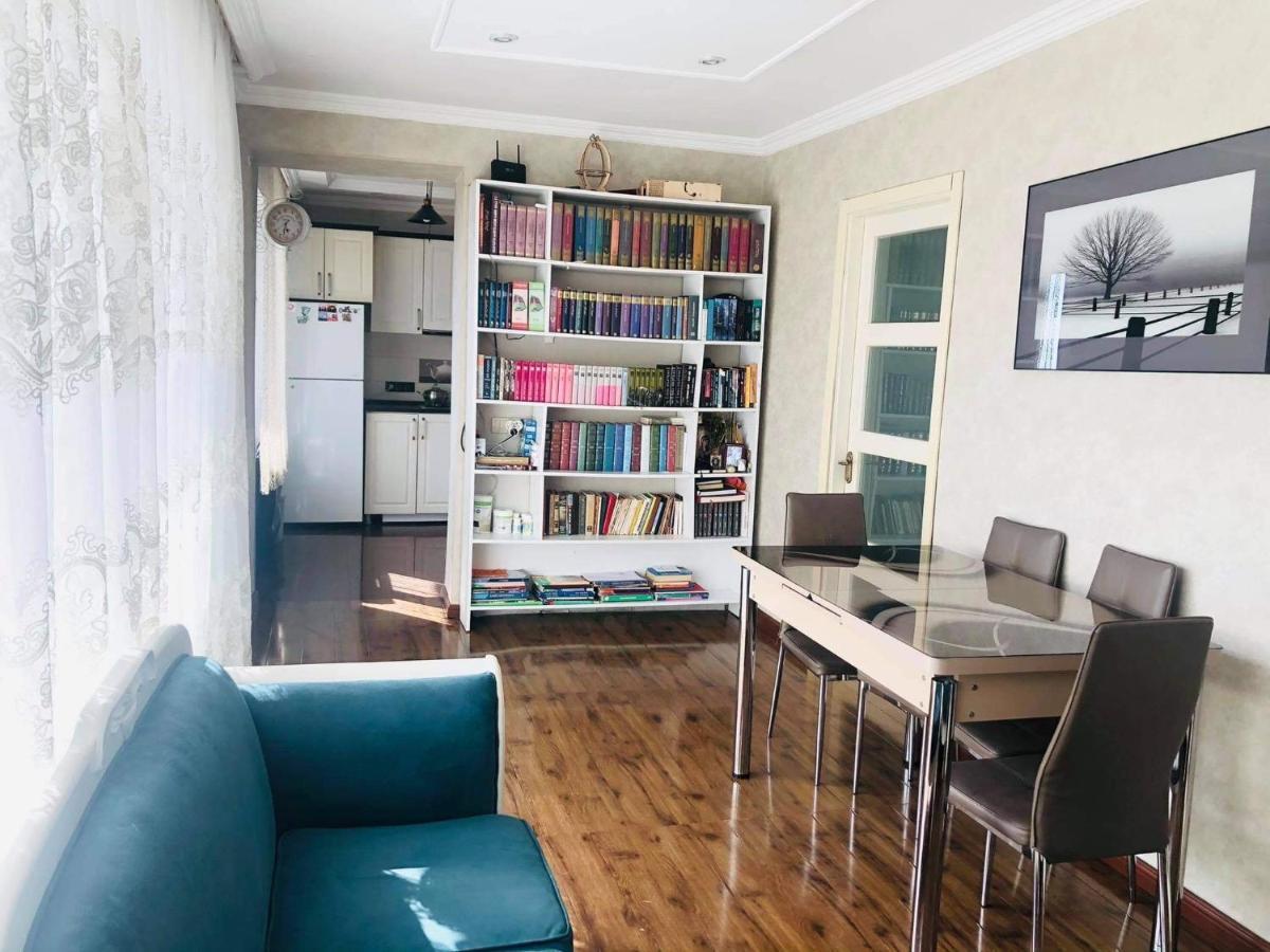 Apartment Near The Sea Батумі Екстер'єр фото