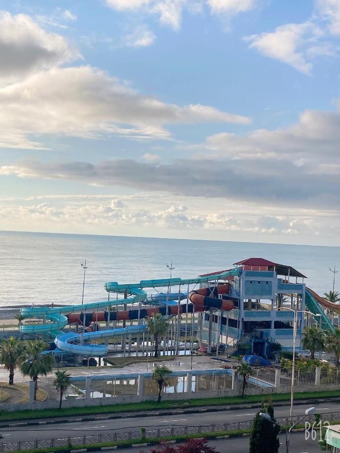 Apartment Near The Sea Батумі Екстер'єр фото